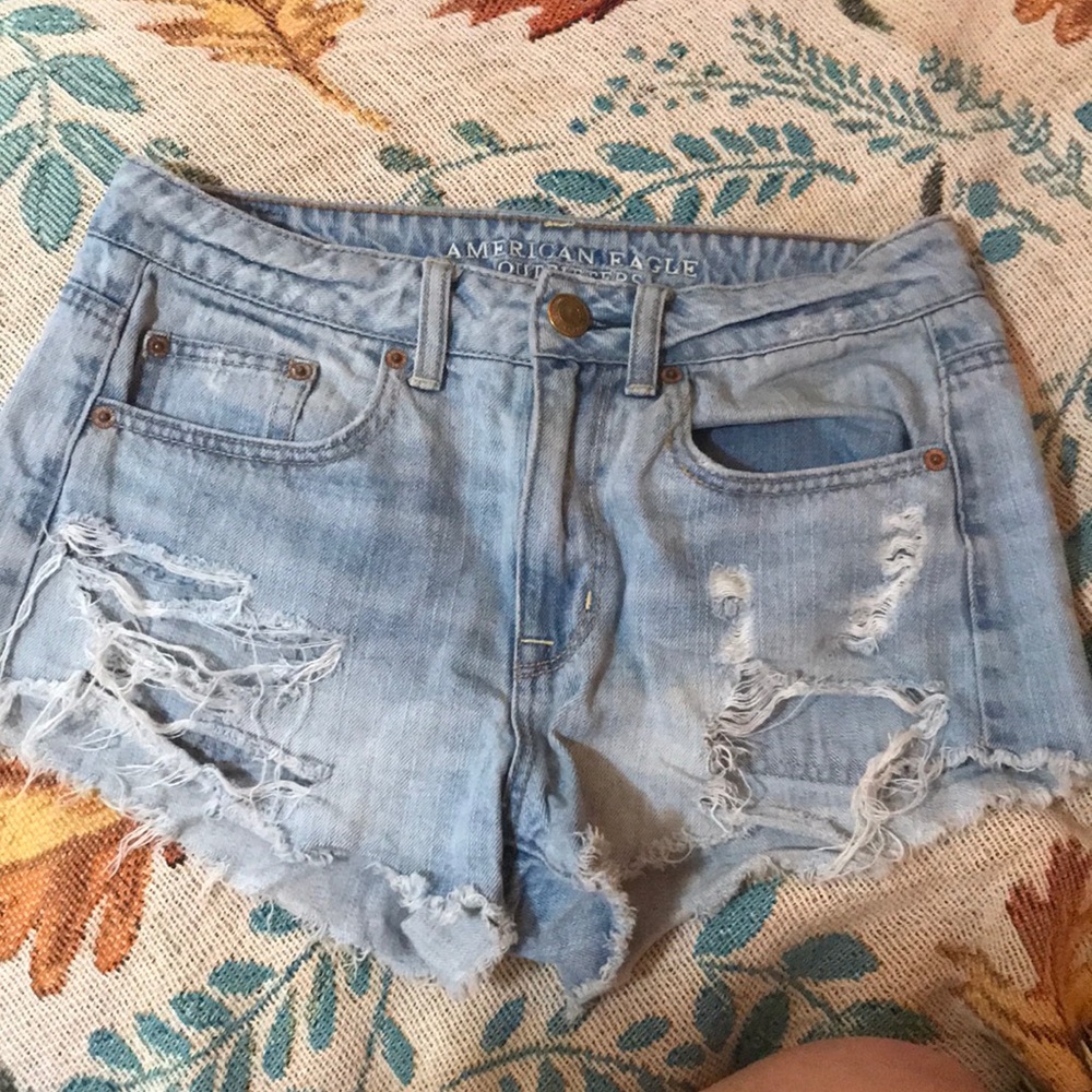 American Eagle distressed shorts